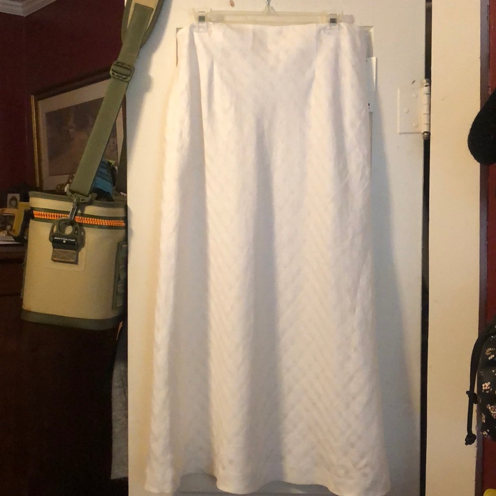 white slub skirt